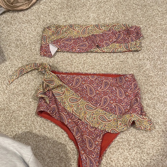 Palm bikini - Picture 6 of 9